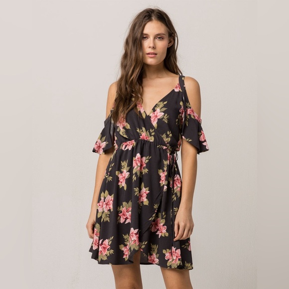 O’Neill Cecelia floral wrap dress EUC - Picture 1 of 7